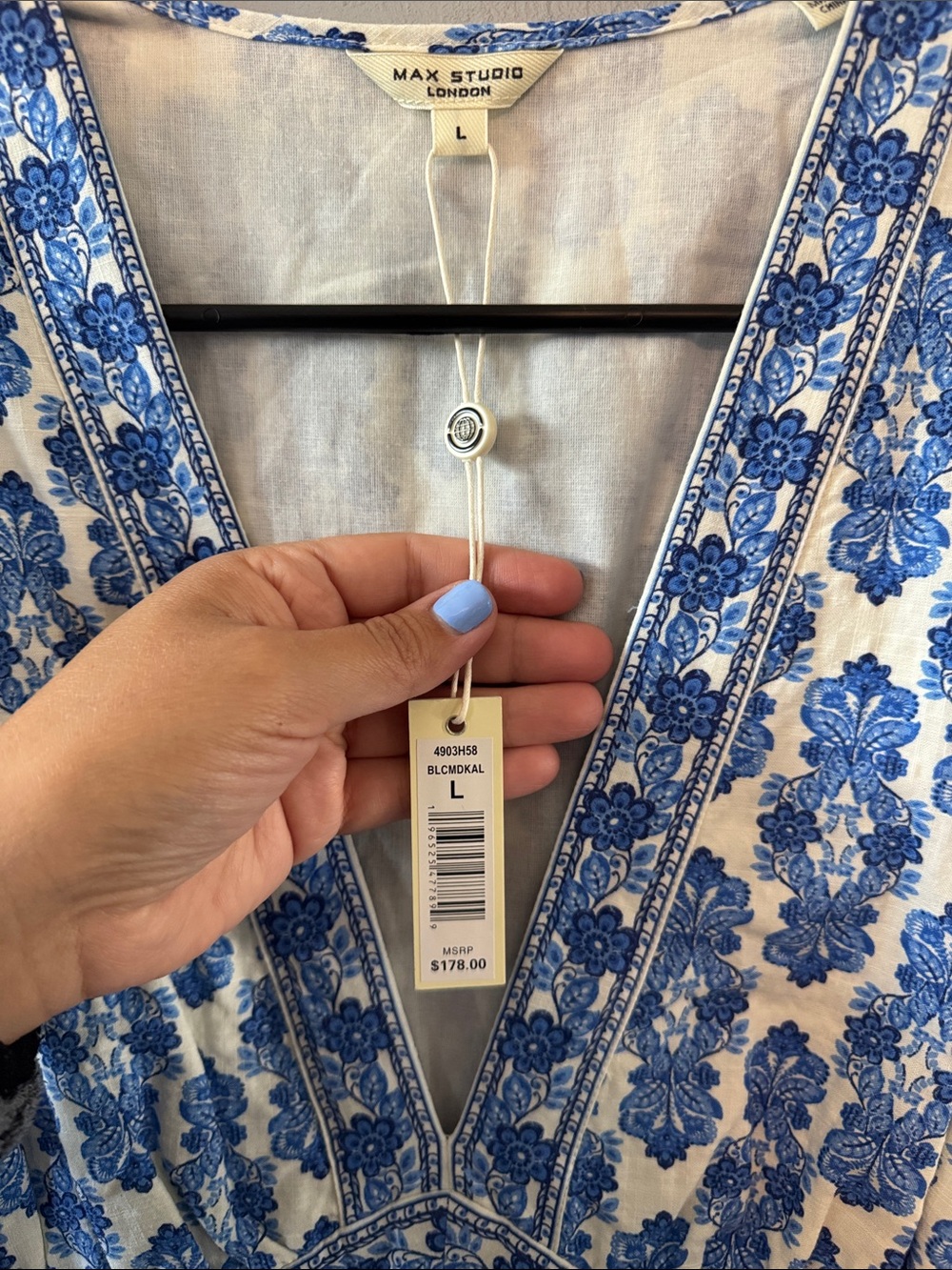 Max Studio Blue and White Floral V-Neck Maxi Dress with Flutter Sleeves - Picture 5 of 6
